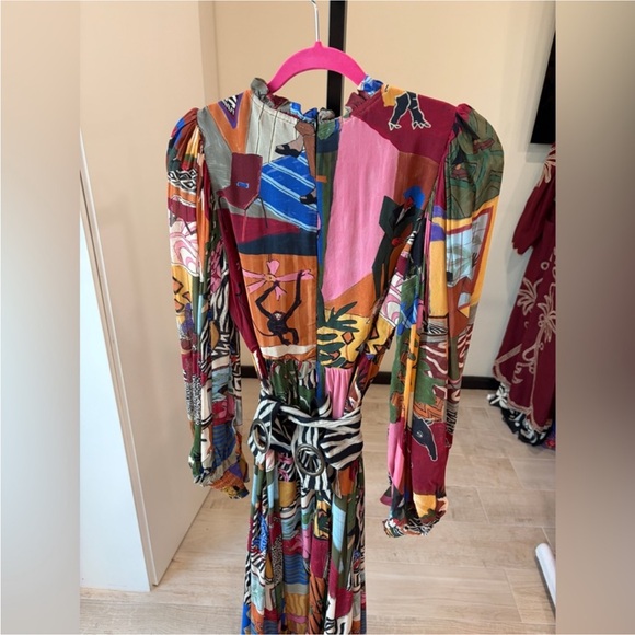 Farm Rio: Tropical Multicolor Long Sleeve
Maxi Dress - Picture 6 of 11